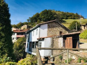 Casa rústica en Venta en Lena, Asturias  REF:VC196